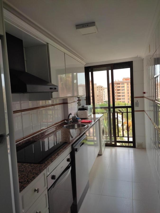 Apartamento Con Balcon Cerca Del Centro Castellon de la Plana Luaran gambar